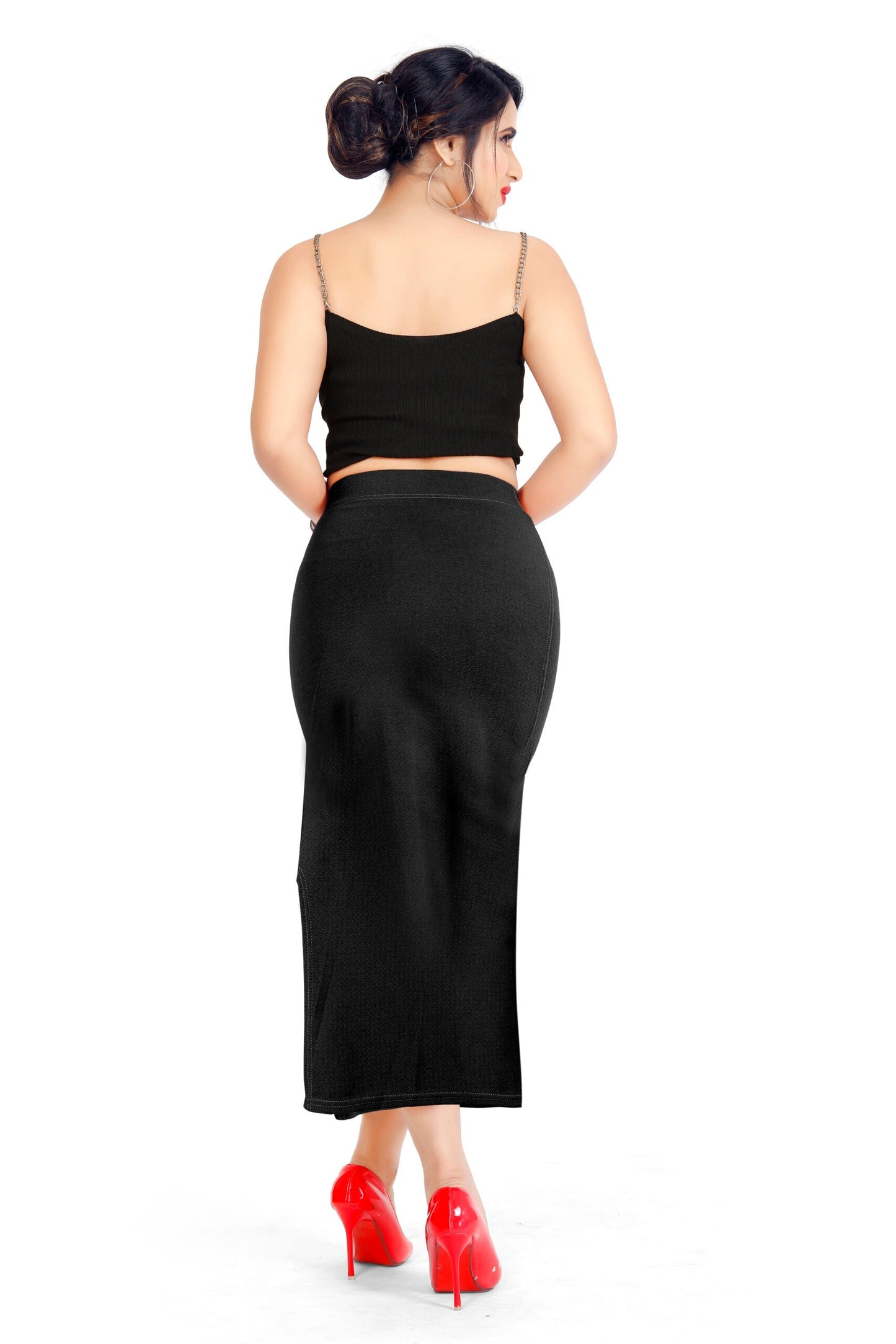 Clozena Black Saree Shapewear With Side Slits