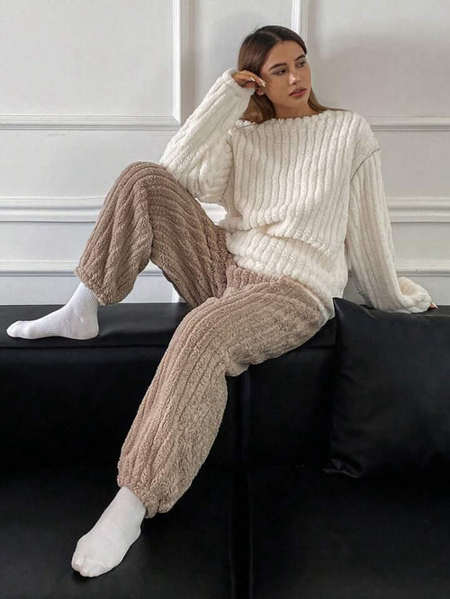 Winter Warm Womens Pajama Set