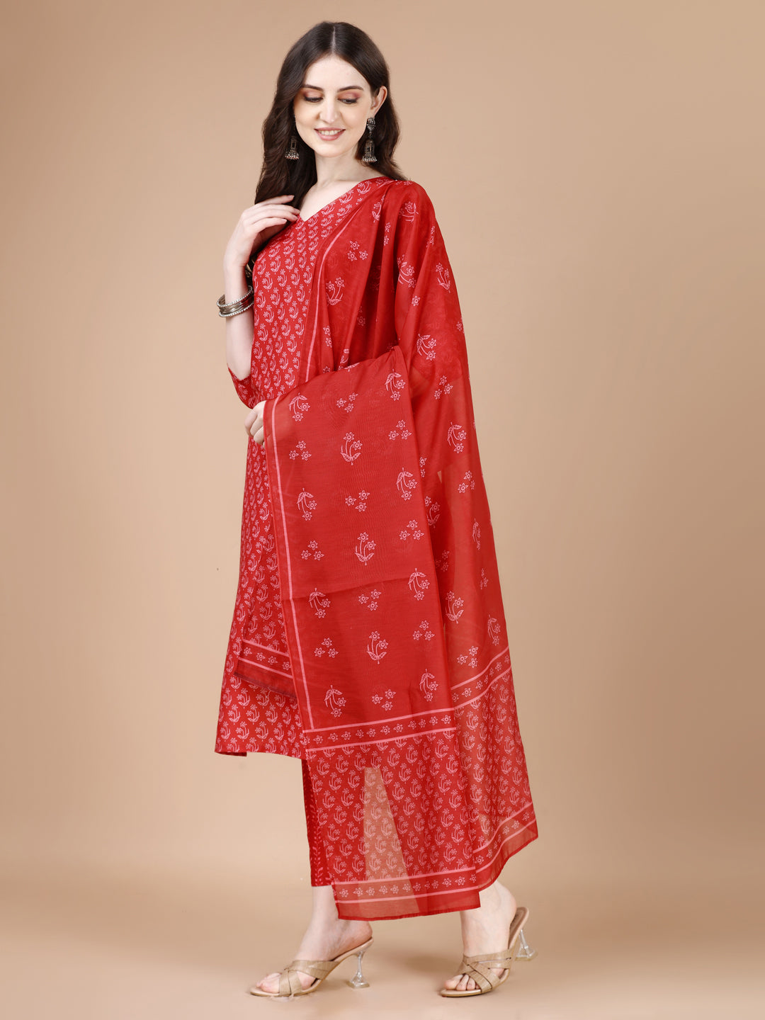 Red Printed Straight Kurta with Pant and Dupatta Set (Red)