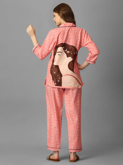 Shopaholic Girl Back Printed Pyjama Set