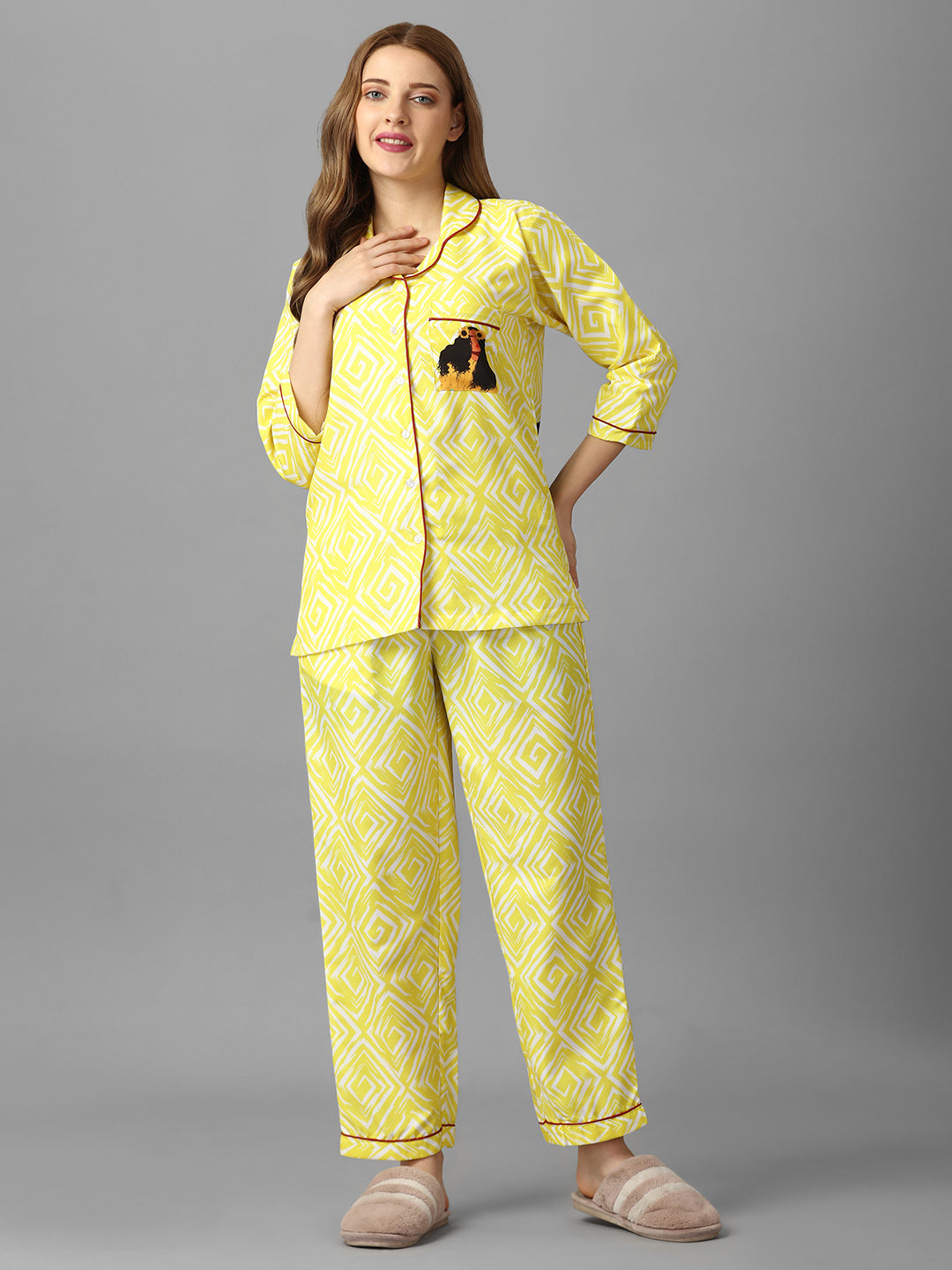 Curly Lady Back Printed Pyjama Set