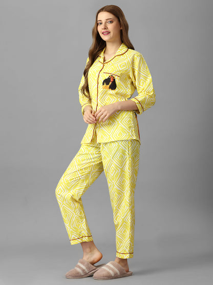 Curly Lady Back Printed Pyjama Set