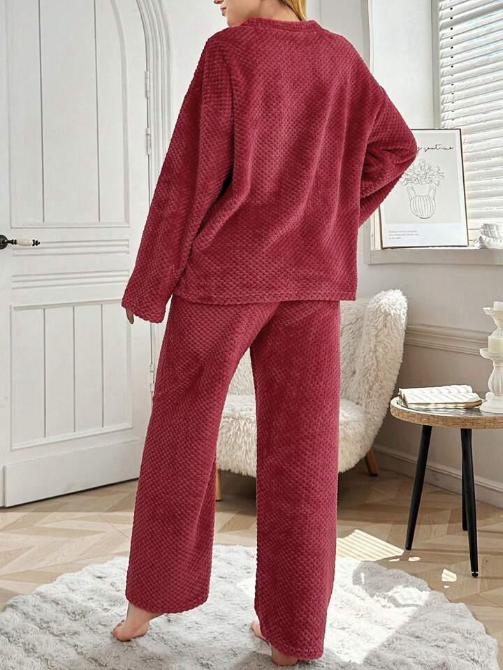 Women Maroon Solid  woolen Top & Pyjama Set