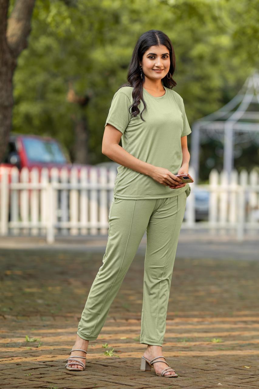 Women Round-Neck T-Shirt & Trousers Set