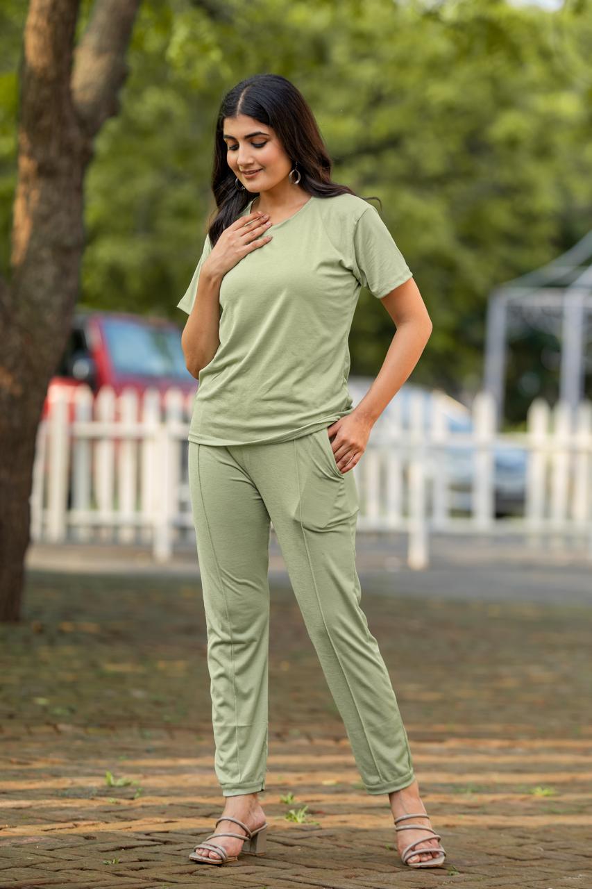 Women Round-Neck T-Shirt & Trousers Set