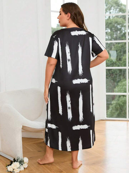 Women's Plus Retro Sleep Dress, Plus Size Brush Print Short Sleeve Crew Neck Tee Nightdress